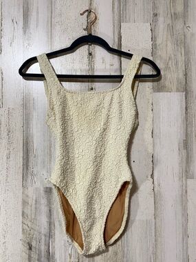 Vintage Daffy Swimwear Cream Textured Slim Fit One-Piece Swimsuit